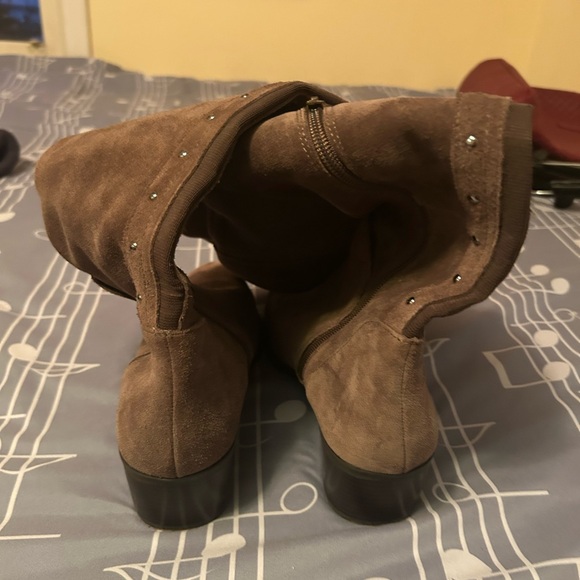 Brown Suede Knee-High Boots - Picture 4 of 6